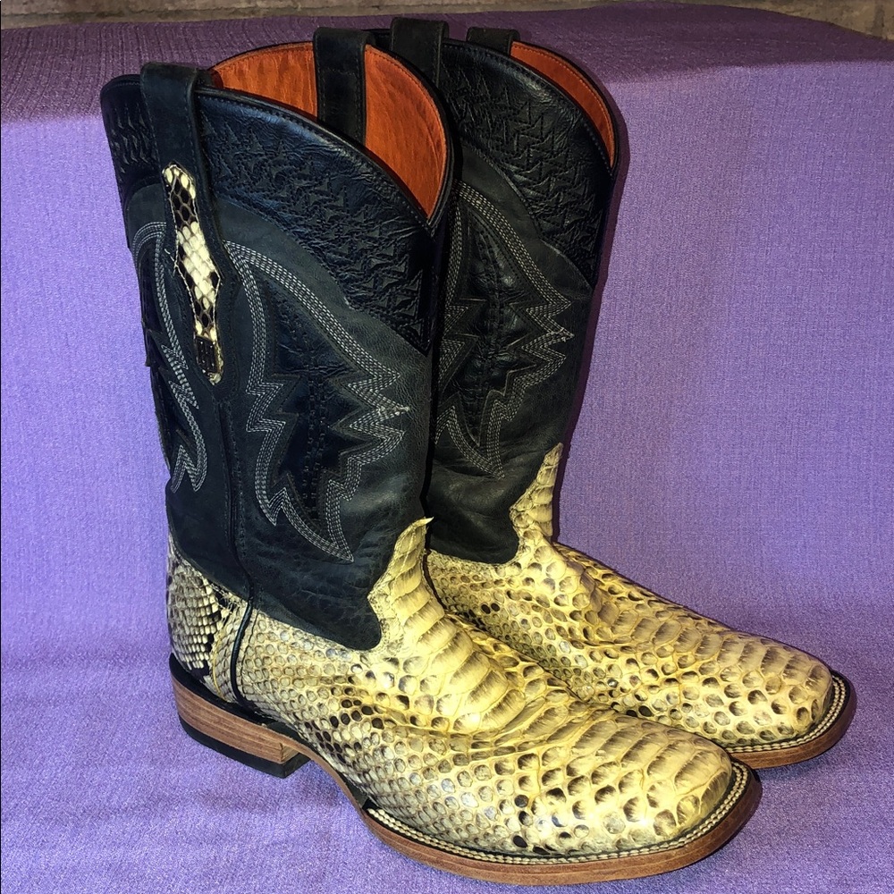 Used Men’s Hometown Boots Python Cowboy Boots Size 9 (Runs 1 Full Size Big)